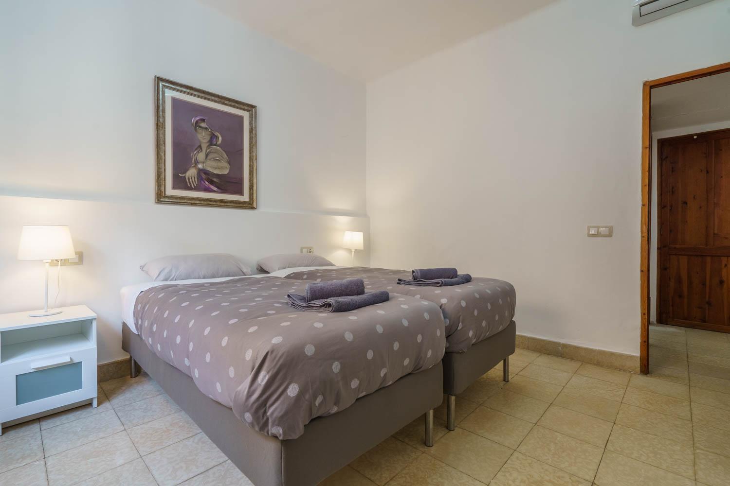 Maca Green, Adosado Centro Apartment Campanet